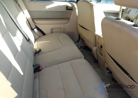 2011 Ford Escape Xlt z USA, uszkodzony, nr VIN 1FMCU9D79BKB43383